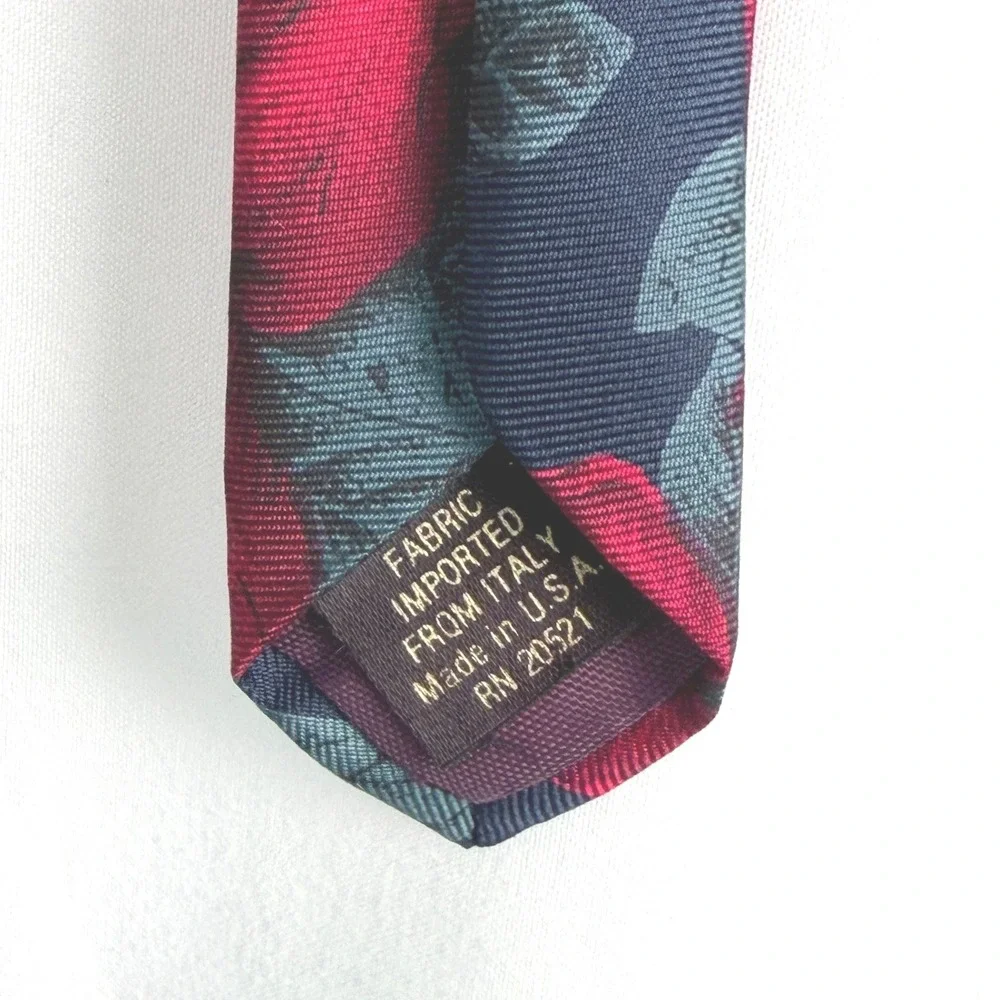 Vintage 417 by Van Heusen Necktie OS Navy Red Floral Italian Fabric Vintage